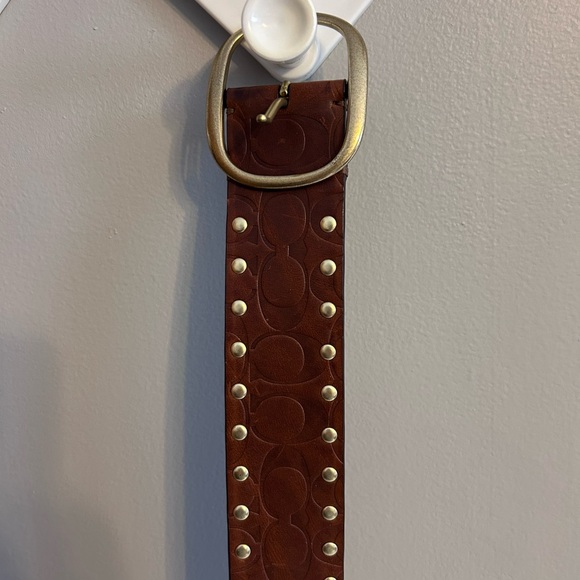 Coach Belt - Picture 2 of 7